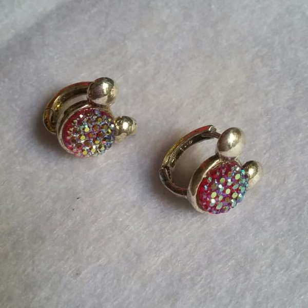 Anting Miki Mos 